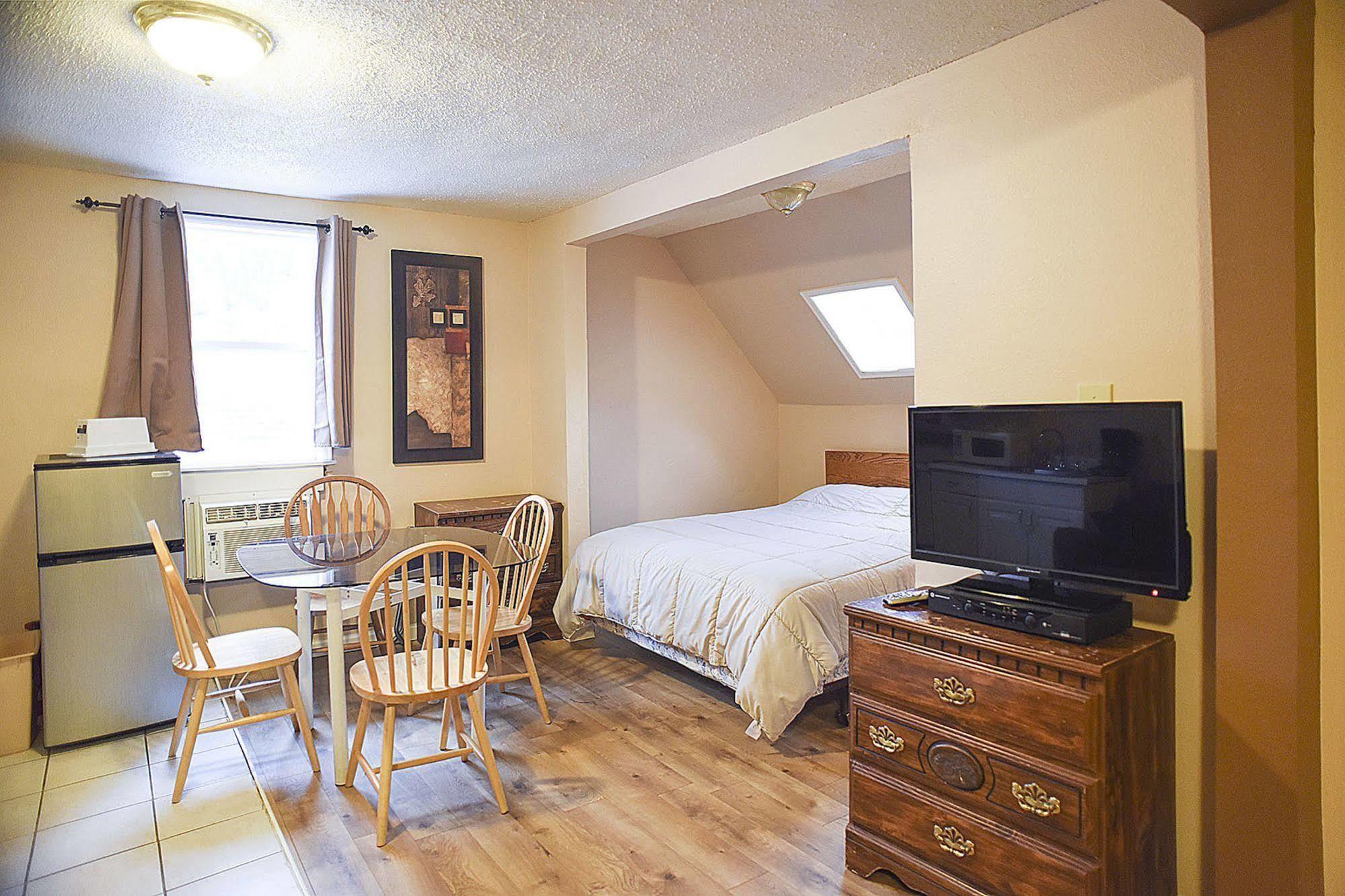H&H Motor Lodge Idaho Springs Dış mekan fotoğraf